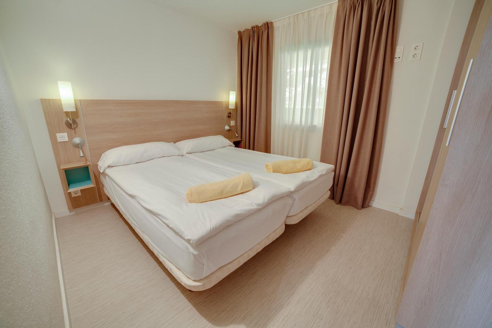 Riviera Vista Aparthotel Плая дел Кура Екстериор снимка